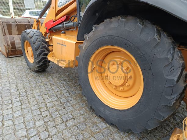 Retroescavadora Case 580 ST · Ano 2015