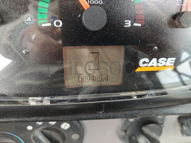 Retroescavadora Case 580 ST · Ano 2015