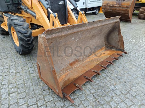 Retroescavadora Case 580 ST · Ano 2015