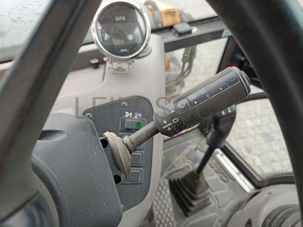 Retroescavadora Case 580 ST · Ano 2015