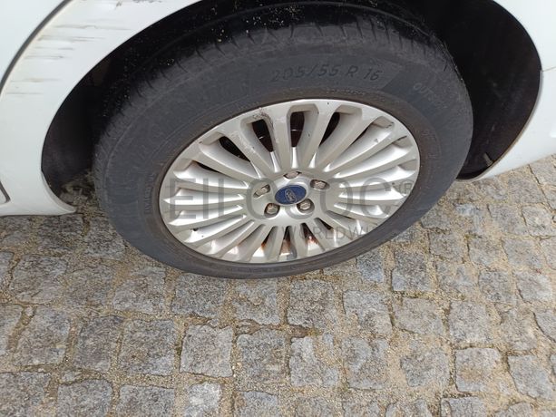 Ford Focus · Ano 2009