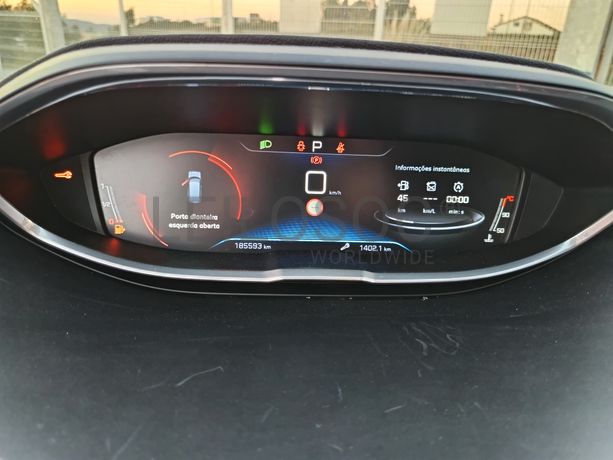 Peugeot 5008 · Ano 2017