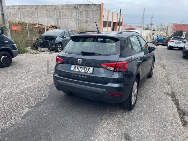 Seat Arona · Ano 2021