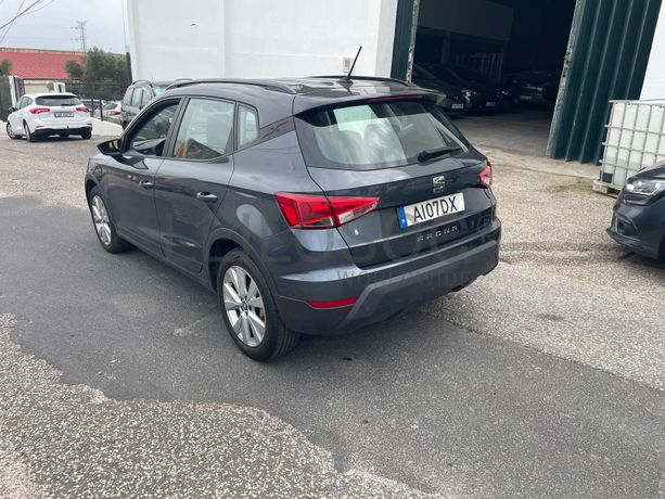 Seat Arona · Ano 2021