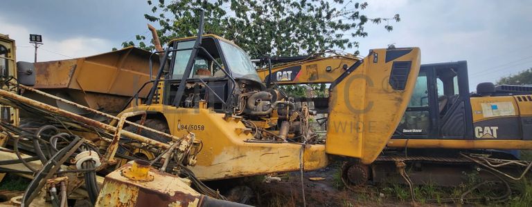 CATERPILLAR 40T Articulated Dump Truck