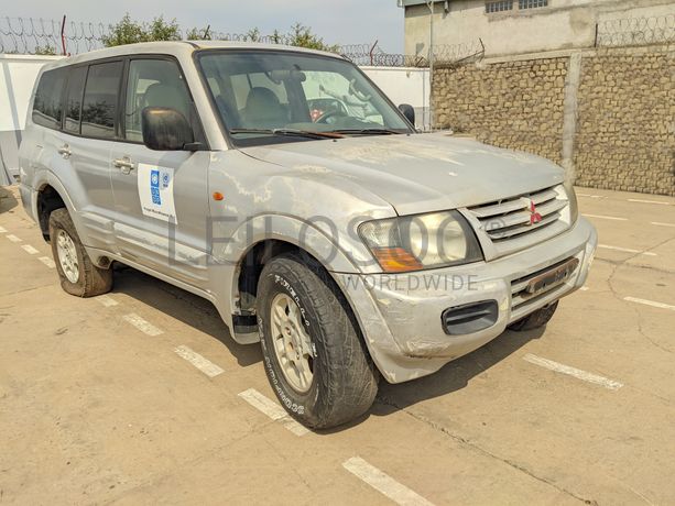Voiture MITSUBISHI Pajero