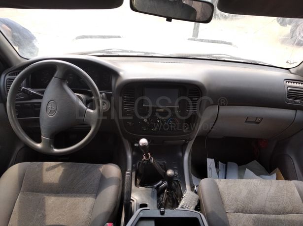 Voiture TOYOTA Land Cruiser