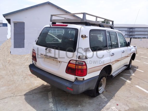 Voiture TOYOTA Land Cruiser