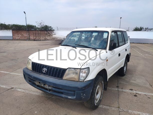 Voiture TOYOTA Prado