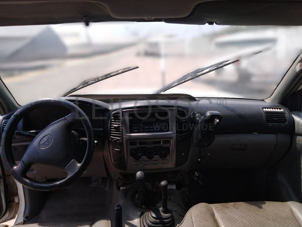 Voiture TOYOTA Land Cruiser