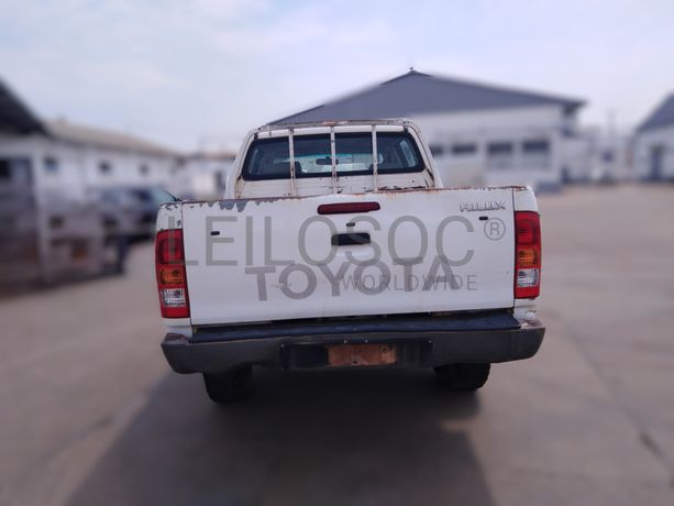 Voiture TOYOTA Hilux