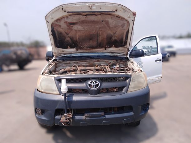 Voiture TOYOTA Hilux