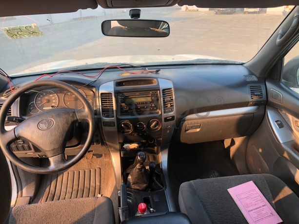 Voiture TOYOTA Prado