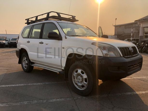 Voiture TOYOTA Prado