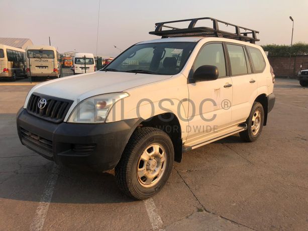 Voiture TOYOTA Prado