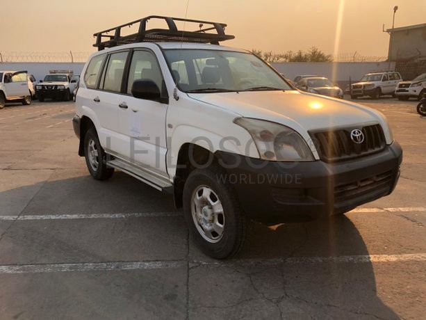Voiture TOYOTA Prado