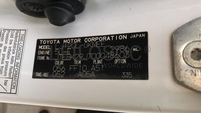 Voiture TOYOTA Prado