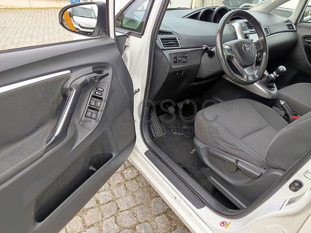 Toyota Verso · Ano 2015