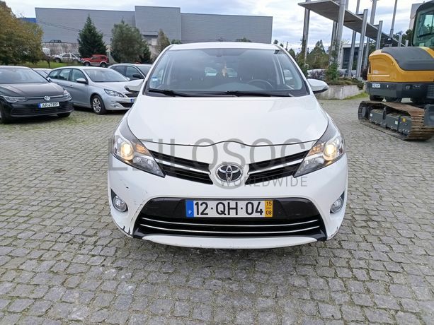 Toyota Verso · Ano 2015