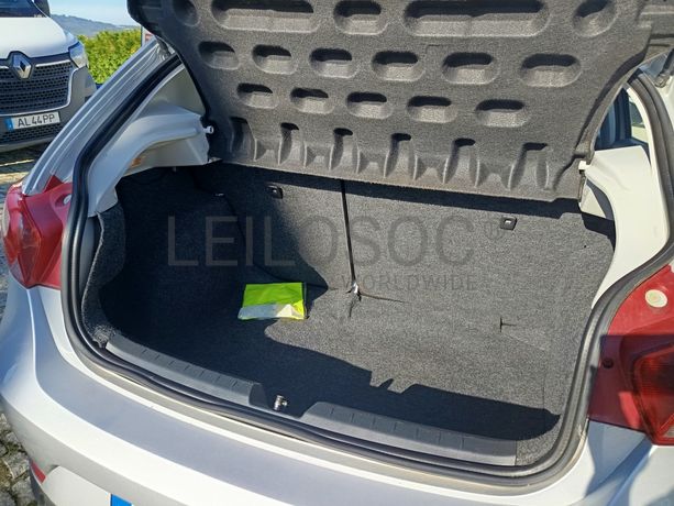 Seat Ibiza · Ano 2011