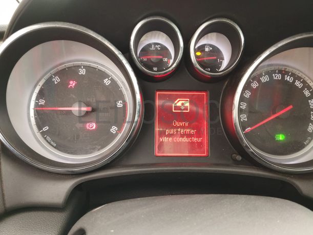 Opel Astra · Ano 2010