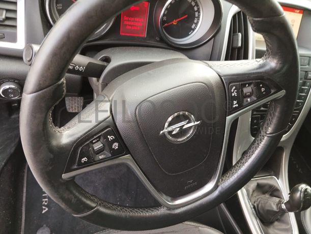 Opel Astra · Ano 2016