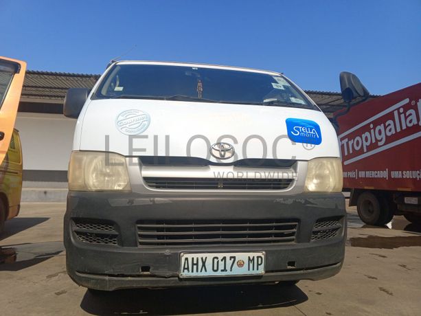 TOYOTA HIACE 2KD