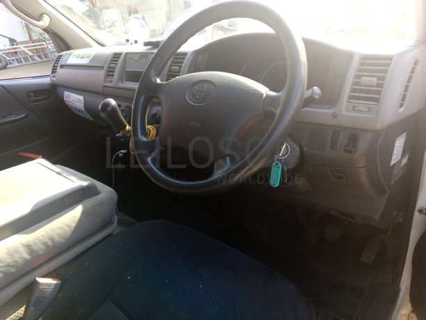 TOYOTA HIACE 2KD