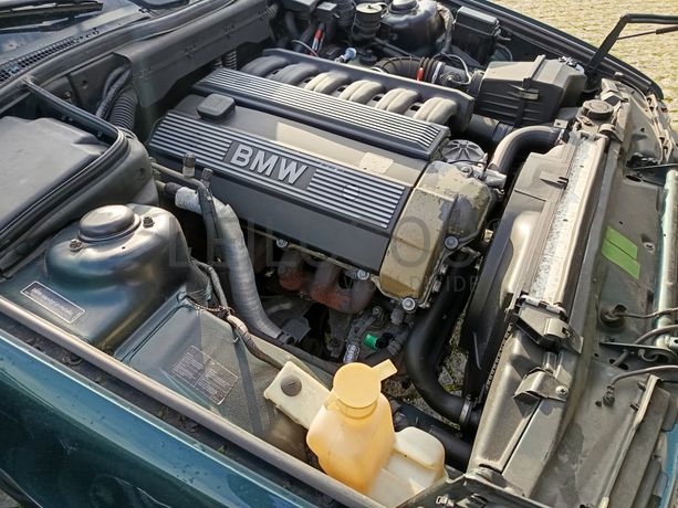 BMW 525i Touring · Ano 1992