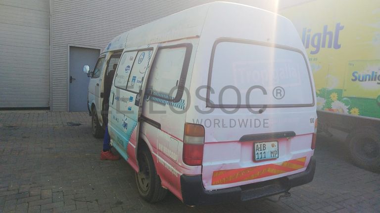 TOYOTA HIACE HIACE 5L