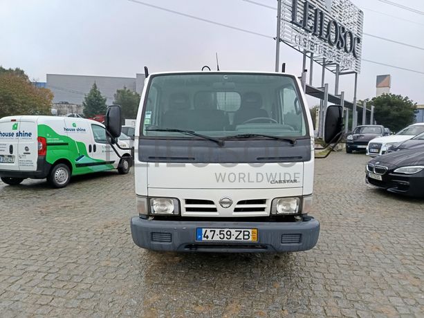 Nissan Cabstar 35.13 Com Grua · Ano 2004