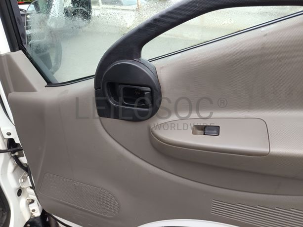 Nissan Cabstar 35.13 Com Grua · Ano 2010