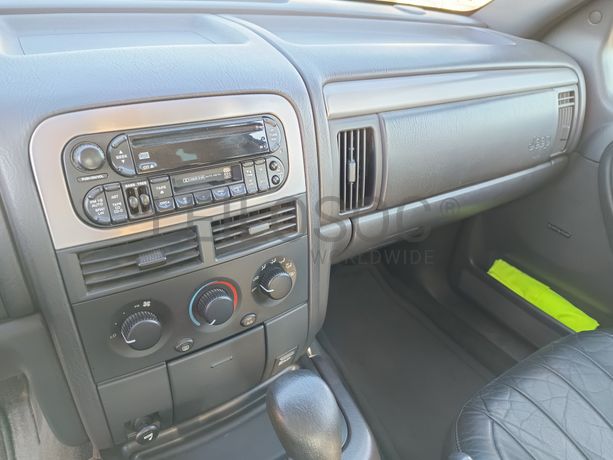 Jeep Grand Cherokee 4x4 · Ano 2001