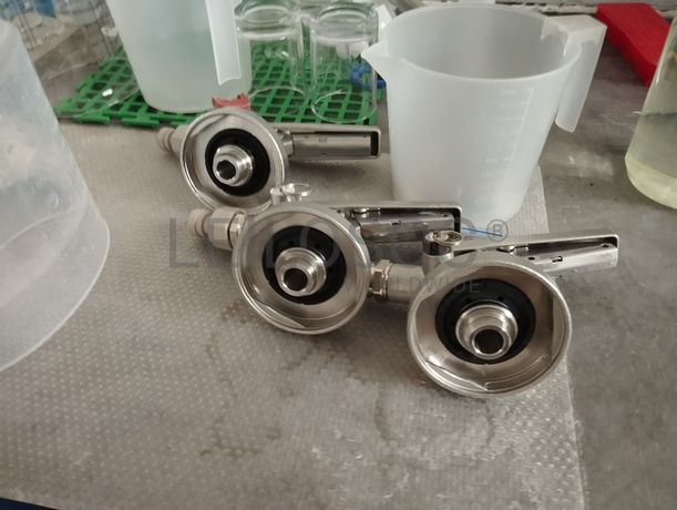 Mangueiras · Válvulas · Manómetros · Bomba Submersível · Estantes · Frigorífico · Tubagens