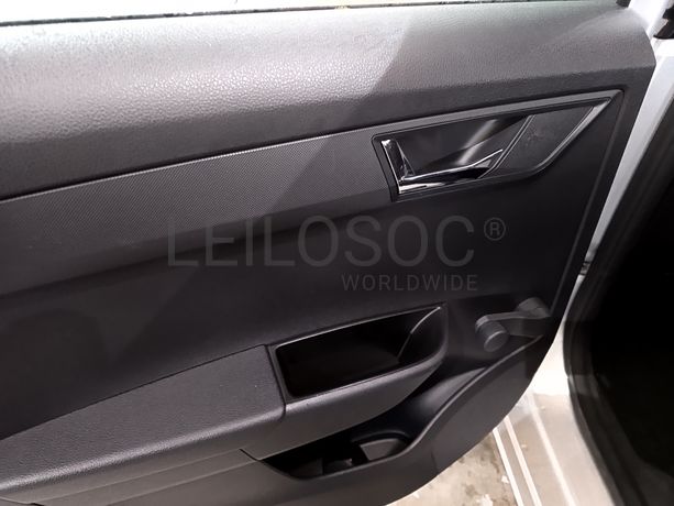 Skoda Fabia · Ano 2016