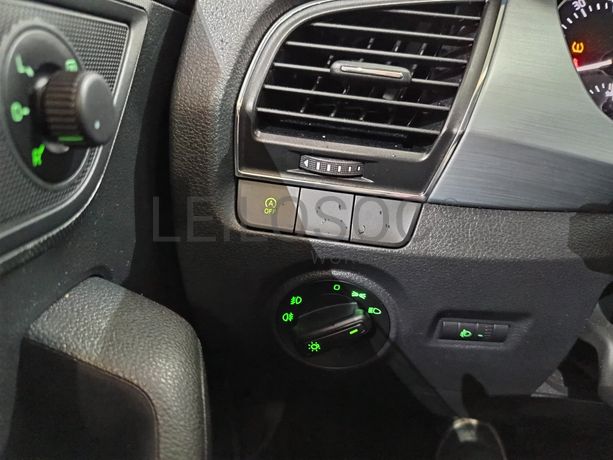 Skoda Fabia · Ano 2016