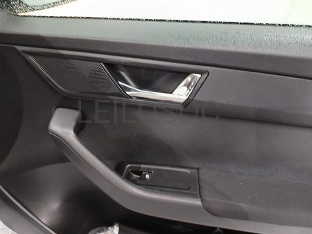 Skoda Fabia · Ano 2016