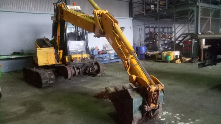 Mini Giratória KOMATSU/PC 50uu