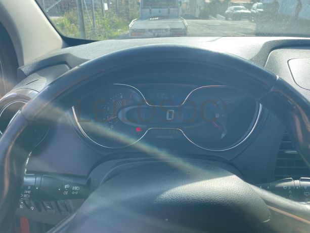 Renault Captur · Ano 2016