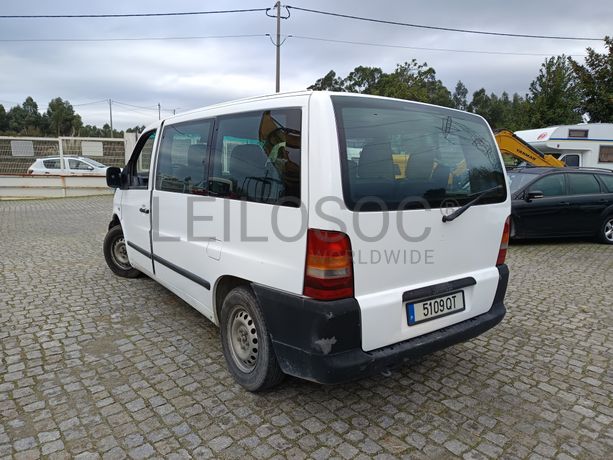 Mercedes-Benz 110 · Ano 2000