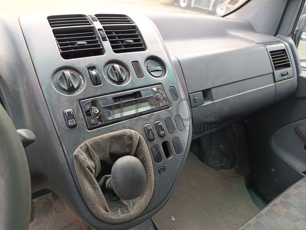 Mercedes-Benz 110 · Ano 2000