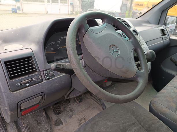 Mercedes-Benz 110 · Ano 2000