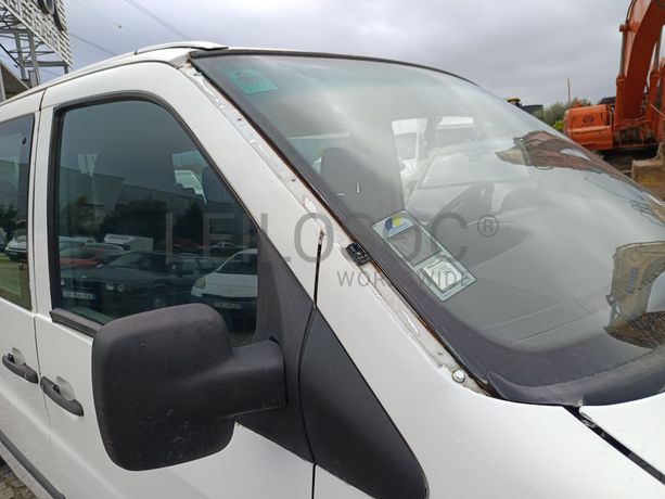 Mercedes-Benz 110 · Ano 2000