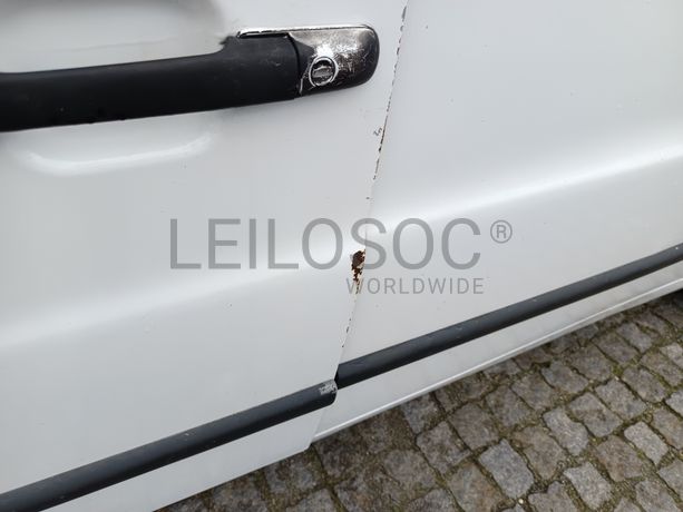 Mercedes-Benz 110 · Ano 2000