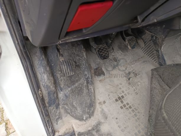 Mercedes-Benz 110 · Ano 2000