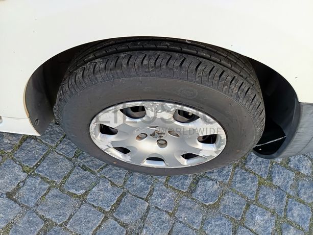 Peugeot Partner · Ano 2012