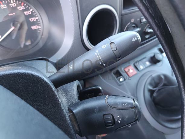 Peugeot Partner · Ano 2012