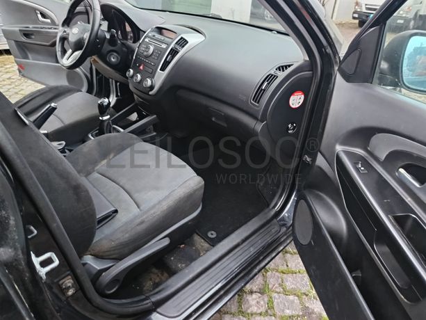 Kia Ceed · Ano 2011