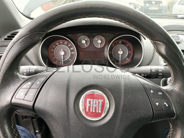 Fiat Punto · Ano 2010