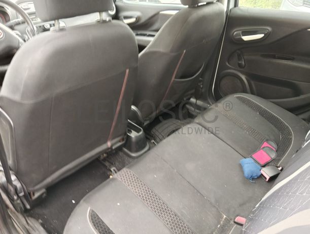 Fiat Punto · Ano 2010